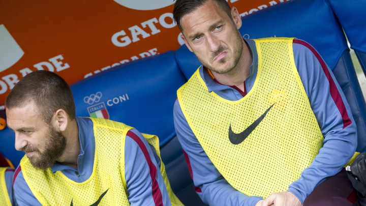 Totti: Lazio ne postoji!