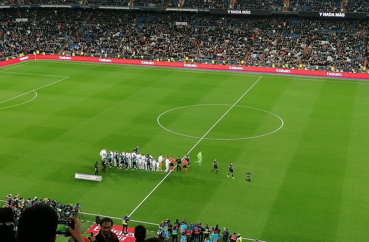 Oko 60.000 navijača na stadionu Santiago Bernabeu "presudilo" Baleu Oko 60.000 navijača na stadionu Santiago Bernabeu "presudilo" Baleu