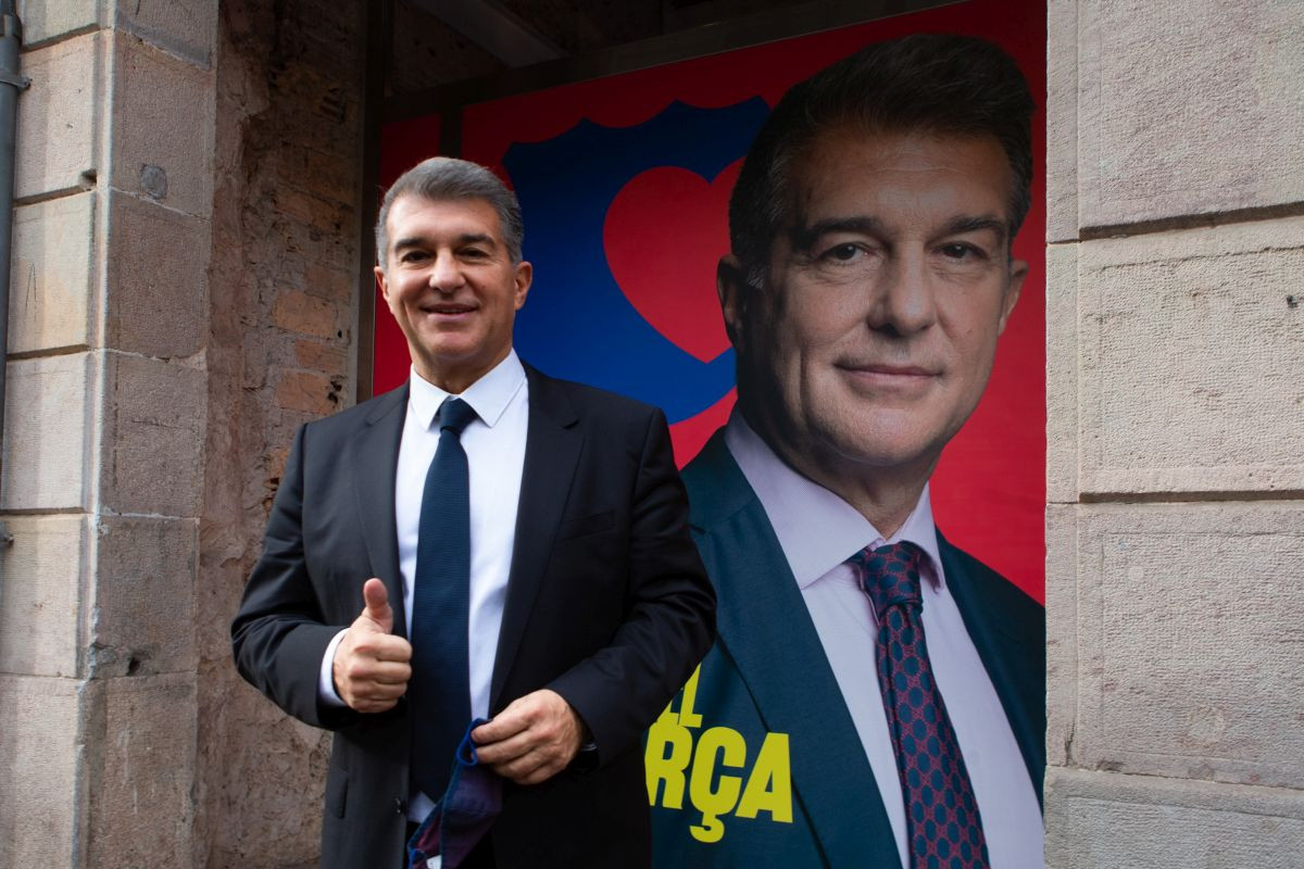 Laporta okačio svoj baner kod Santiago Bernabeua i šokirao navijače Real Madrida Laporta okačio svoj baner kod Santiago Bernabeua i šokirao navijače Real Madrida