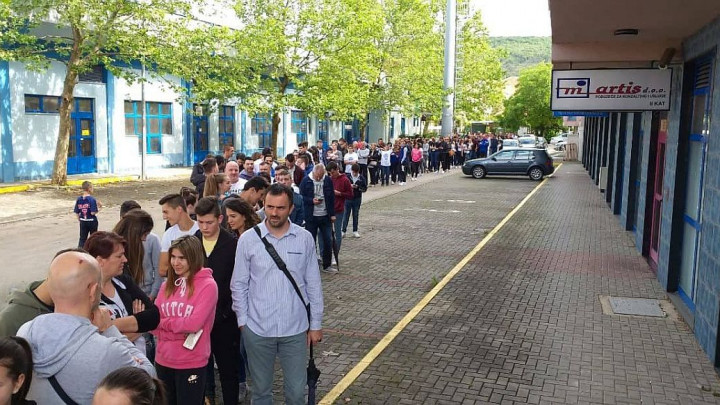 Široki Brijeg ovo ne pamti: Nestvaran red, na kartu se čeka satima