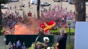 Dočekan kao kralj: Mourinho ostao u čudu kada je izašao pred navijače Rome u Trigoriji