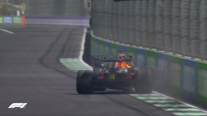Verstappen imao pole poziciju, a onda doživio katastrofu u posljednjoj krivini