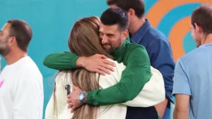 Svjetska zvijezda u zagrljaju s Đokovićem, svi su bili u šoku, nerealno šta je uradila u međuvremenu