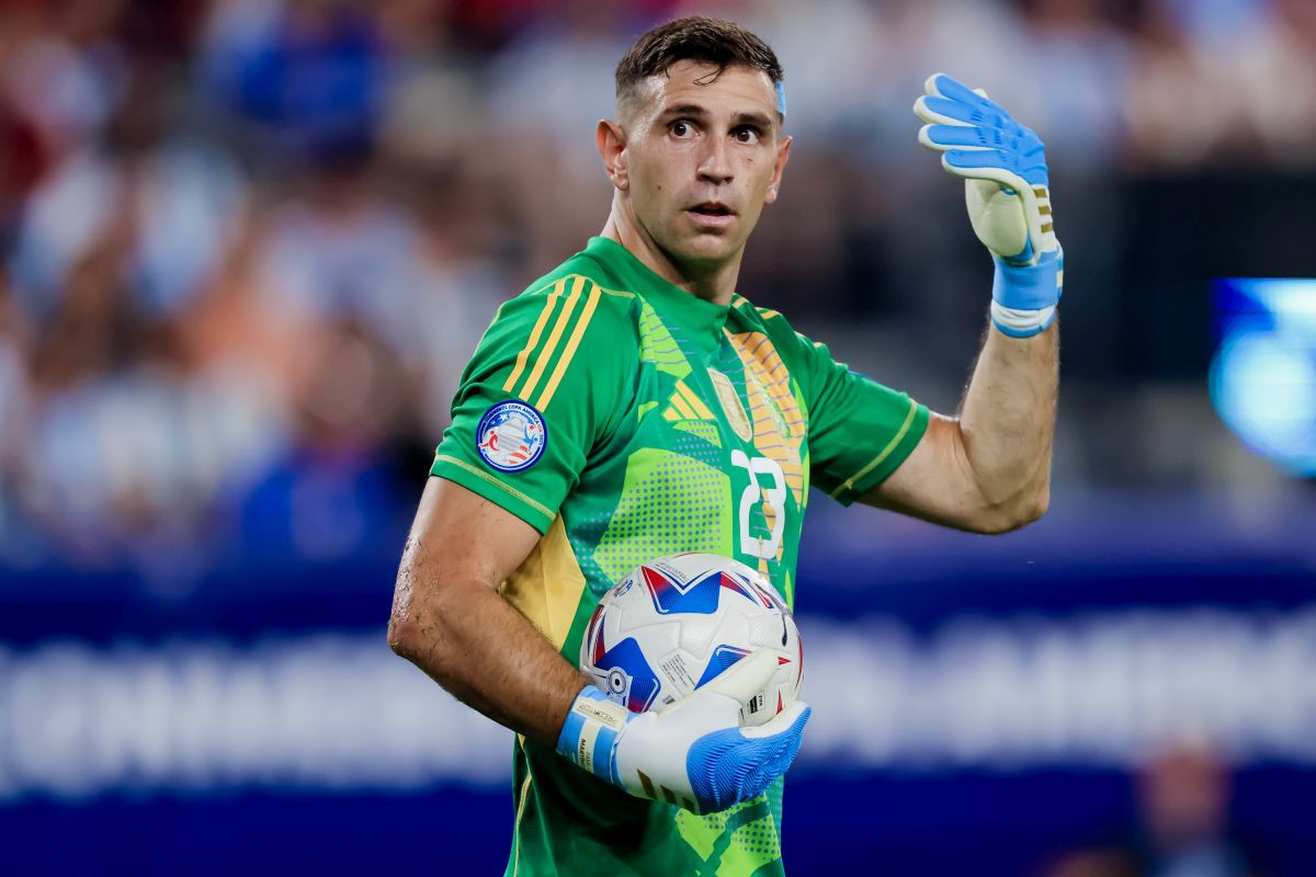 Emiliano Martinez još jedanput zgrozio svijet svojim ponašanjem Emiliano Martinez još jedanput zgrozio svijet svojim ponašanjem