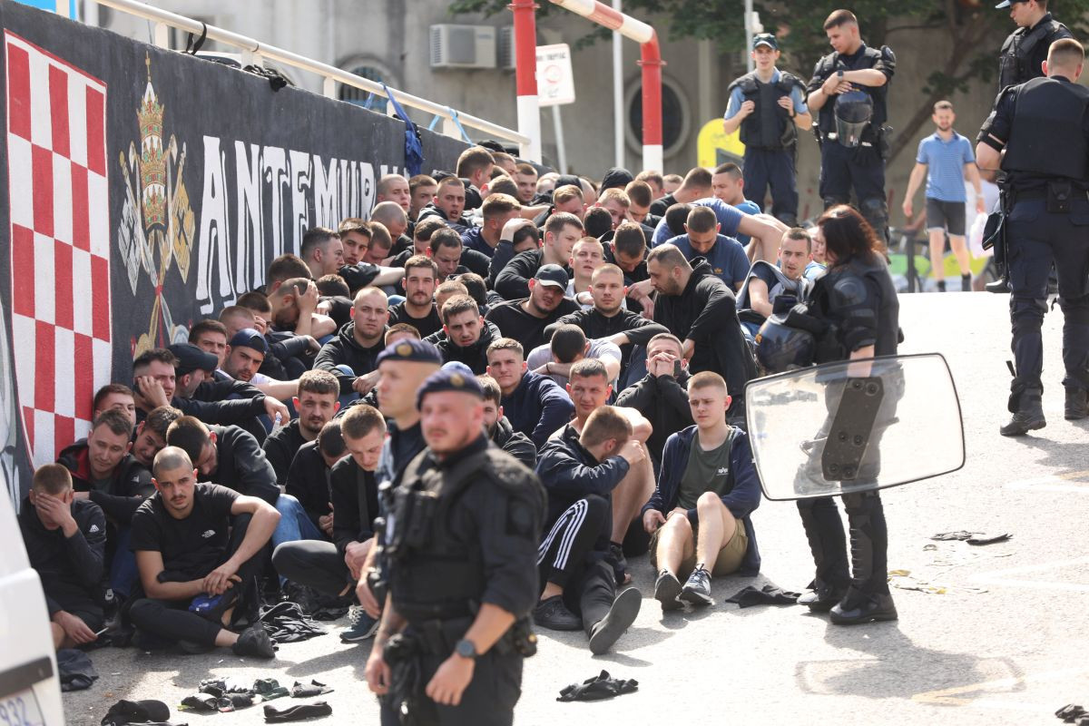 Bad Blue Boysi imali zanimljivu taktiku za okršaj - nije im prošlo: Iz Splita stižu nestvarne slike! Bad Blue Boysi imali zanimljivu taktiku za okršaj - nije im prošlo: Iz Splita stižu nestvarne slike!