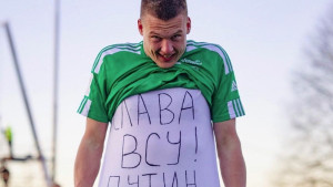 Nogometaš rođen u Rusiji zabio gol, pa na majici poslao poruku Putinu