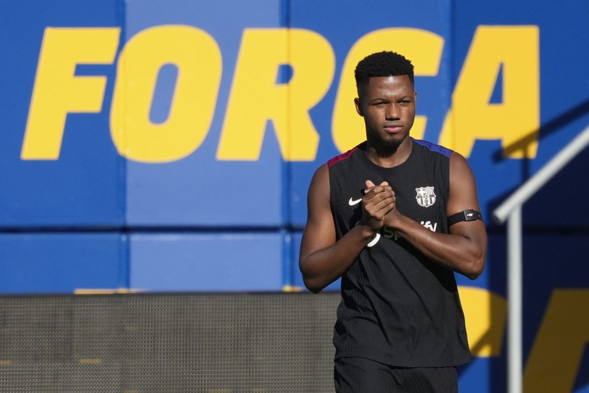 Ansu Fati je odbijao otići iz Barcelone, ali kad on nazove koferi su već u avionu Ansu Fati je odbijao otići iz Barcelone, ali kad on nazove koferi su već u avionu