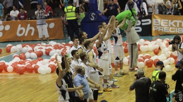 Košarkaši u Skenderiji proslavili plasman na EP