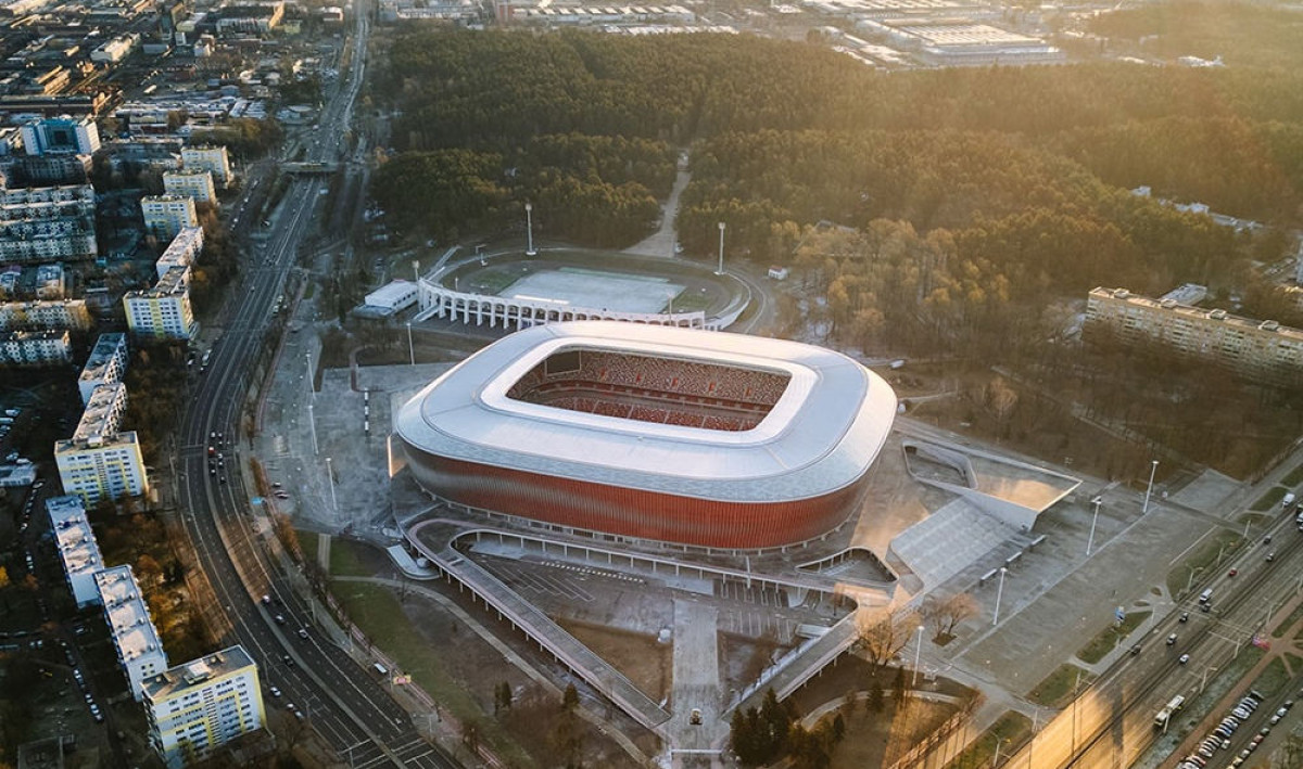 Kinezi evropskoj selekciji besplatno napravili Nacionalni stadion, oni odmah zgrozili ostatak Evrope Kinezi evropskoj selekciji besplatno napravili Nacionalni stadion, oni odmah zgrozili ostatak Evrope