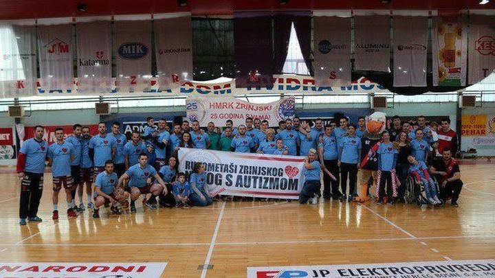 Rukometaši Zrinjskog uz djecu oboljelu od autizma