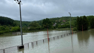 Stadion bh. kluba pod vodom, situacija alarmanta, odgođena i naredna utakmica