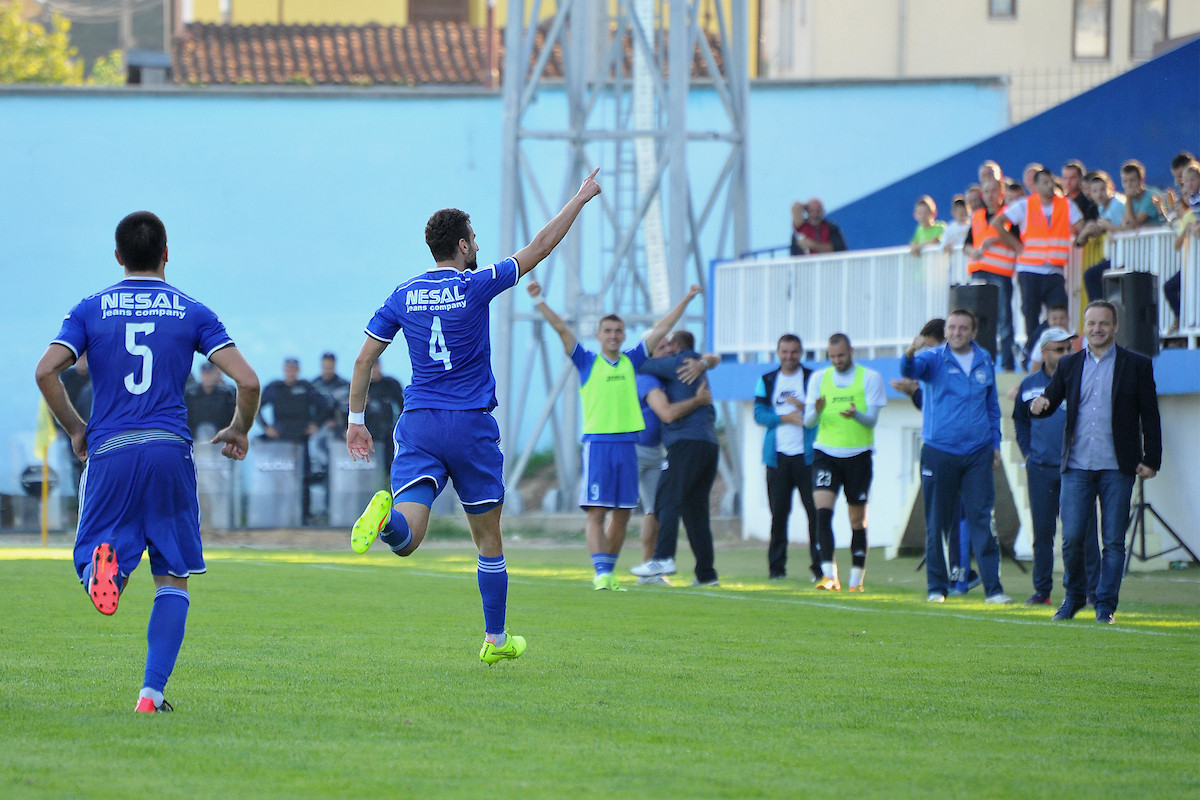 Nekadašnji fudbaleri rumunskog Cluja predvode Novi Pazar na Hasetovom Klasiku! Nekadašnji fudbaleri rumunskog Cluja predvode Novi Pazar na Hasetovom Klasiku!