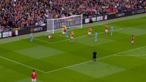 Svi su tražili od Solskjaera da igra, a on zabio autogol već u sedmoj minuti