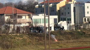  Navijači Veleža bodre svoj tim protiv Željezničara  u Čitluku
