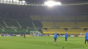 Bolna sudbina fudbalske velesile: Večeras igraju zato što moraju, niko ne želi da ih gleda