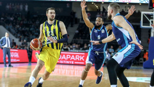 Anadolu Efes i Fenerbahče će igrati u finalu turskog Kupa