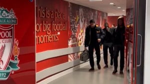 Na Anfieldu je 'raskrinkan' Kylian Mbappe, ovakav udar se ne pamti: "Kakav glumac"