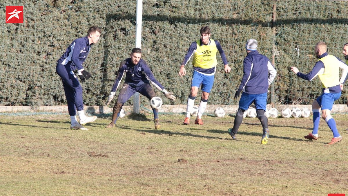 Od igrača koji su bili na probi samo Selemenov trenira sa FK Željezničar