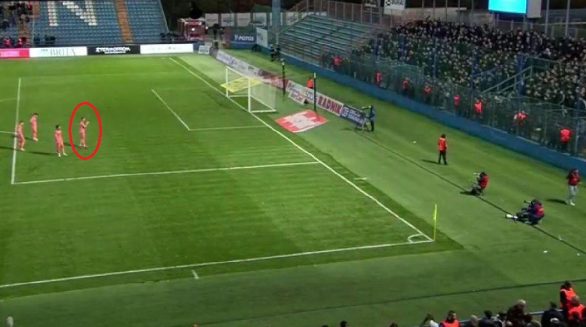 Jakirovićeva reakcija kakva nije viđena, a samo jedan Dinamovac je pokazao mangupsku hrabrost! Jakirovićeva reakcija kakva nije viđena, a samo jedan Dinamovac je pokazao mangupsku hrabrost!