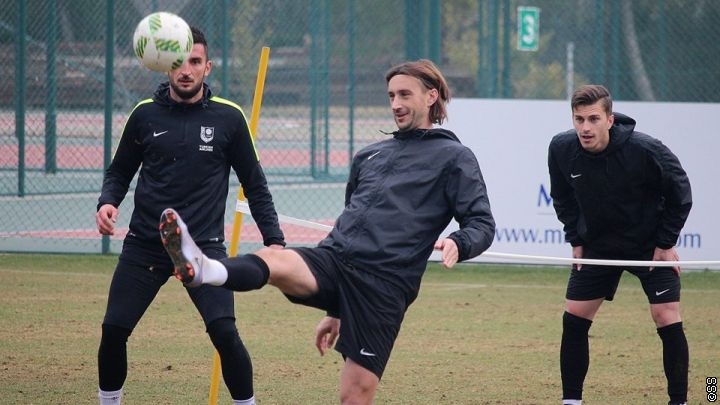 Sjajna atmosfera u bordo taboru, Duljević u punom pogonu