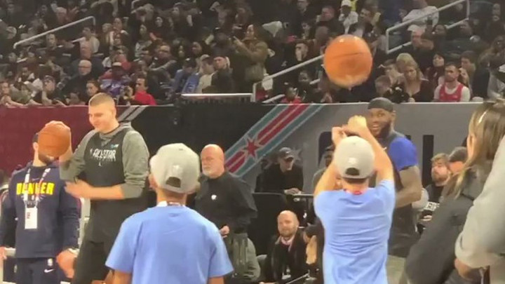 Jokić imitirao LeBrona: Kako je to James podnio?