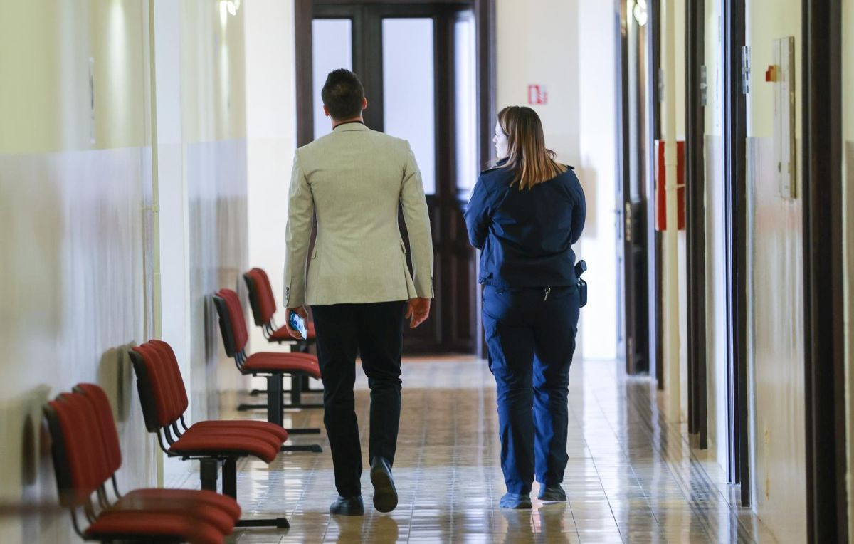 Mandžukić se nakon dugo vremena pojavio u javnosti, ne pamti se kad je viđen u ovakvom izdanju