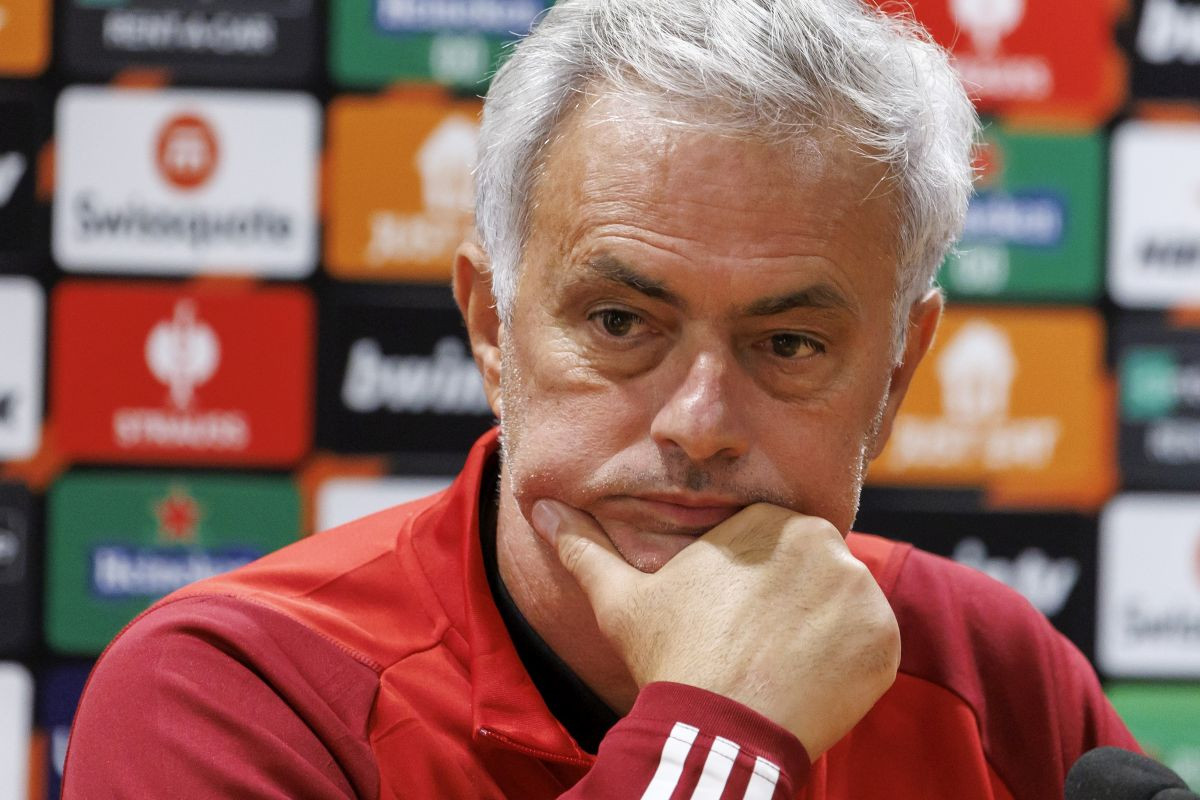 Tek preuzeo Fener, a Mourinho je već odabrao sljedeću klupu: "Dva puta sam ih odbio, treći put neću" Tek preuzeo Fener, a Mourinho je već odabrao sljedeću klupu: "Dva puta sam ih odbio, treći put neću"