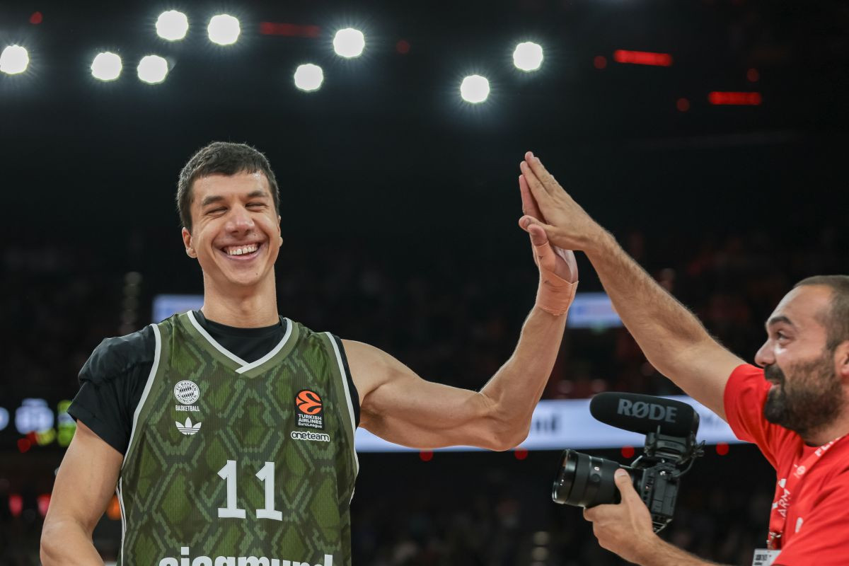 Tužan dan za sve Grobare: Vladimir Lučić se nikada neće vratiti u Partizan? Tužan dan za sve Grobare: Vladimir Lučić se nikada neće vratiti u Partizan?