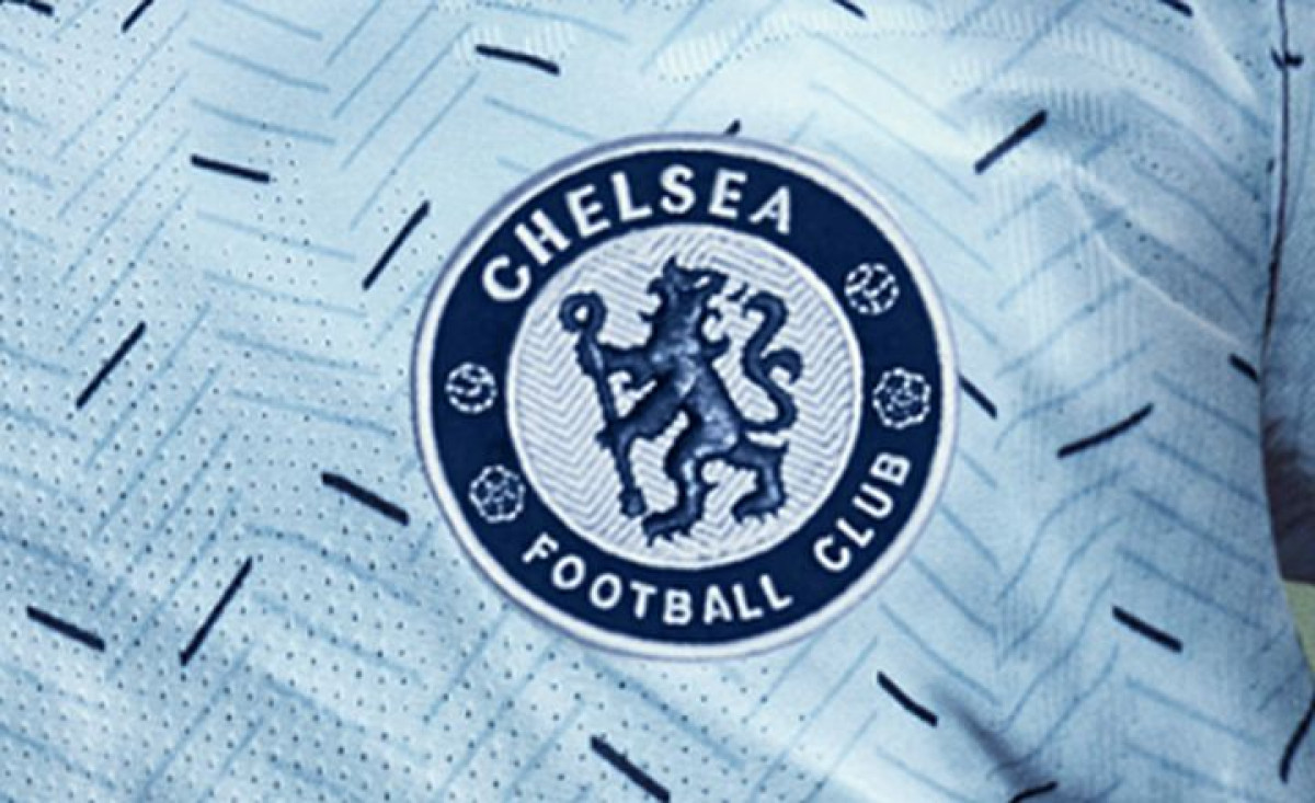 Chelsea razočarao navijače jer novi dres izgleda kao da predstavlja Manchester City