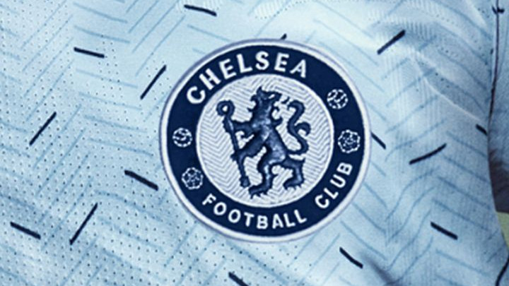 Chelsea razočarao navijače jer novi dres izgleda kao da predstavlja Manchester City