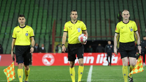 Miloš Gigović sudi derbi Sarajevo - Zrinjski na Koševu
