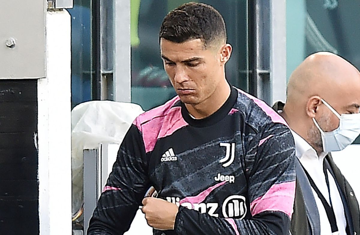 Andrea Pirlo šokirao sve: Cristiano Ronaldo u utakmici sezone završio na klupi