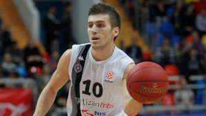 Nemanja Gordić i službeno produžio ugovor s KK Partizan