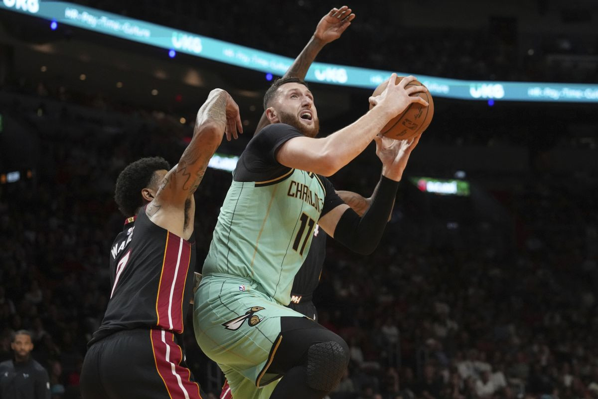 Nurkić neće biti sretan nakon još jedne utakmice za Hornetse