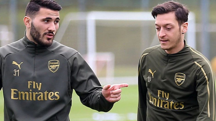 Emery: Kolašinac i Ozil su 100% sada fokusirani samo na fudbal
