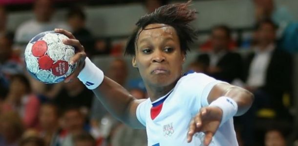 Alison Pineau iz Oltchima u Vardar
