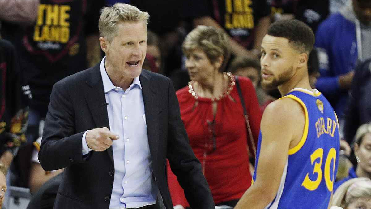 Steve Kerr: Nema šanse da Curry bude spreman za prvu rundu