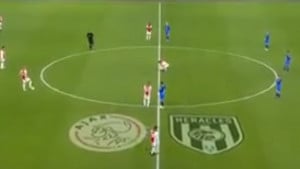 Igrači Ajaxa i Heraclesa nisu htjeli da igraju prvu minutu