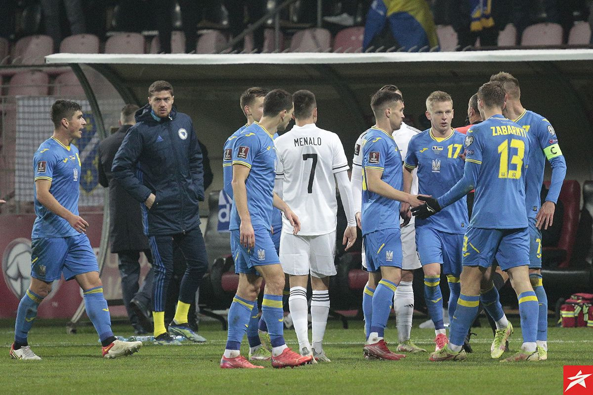 Ne mogu da ratuju, ali su našli način da pomognu: Fudbaleri Ukrajine oduševili svoj narod