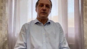 Na koja pitanja Hadžibegić nije dao odgovor? 