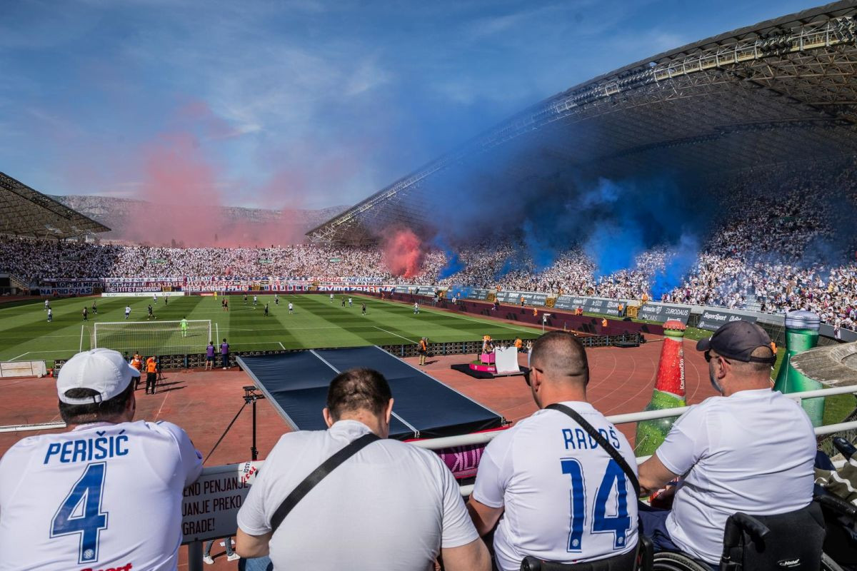 Mučna scena kraju prvog dijela, zvijezda Dinama u suzama, dugo će pamtiti Livaju Mučna scena kraju prvog dijela, zvijezda Dinama u suzama, dugo će pamtiti Livaju