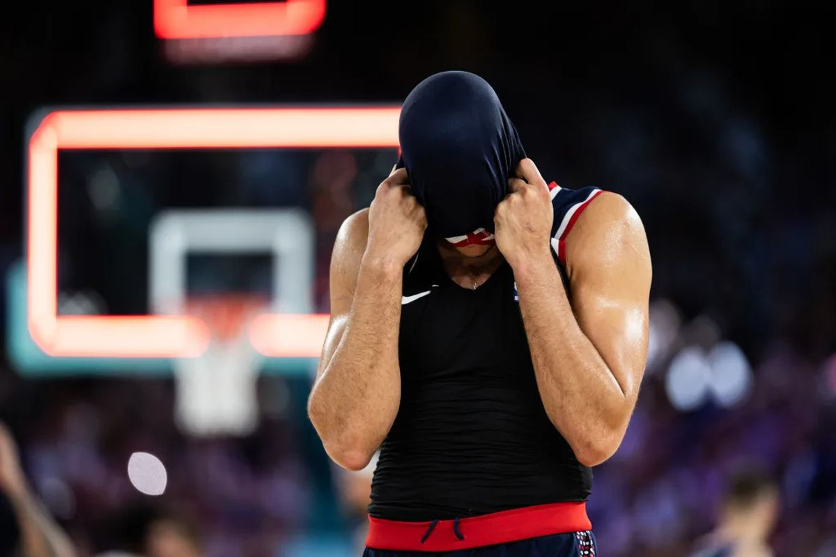 Opet urota? FIBA donijela odluku koju je Srbija nestrpljivo čekala, jedno ime "para oči" Opet urota? FIBA donijela odluku koju je Srbija nestrpljivo čekala, jedno ime "para oči"