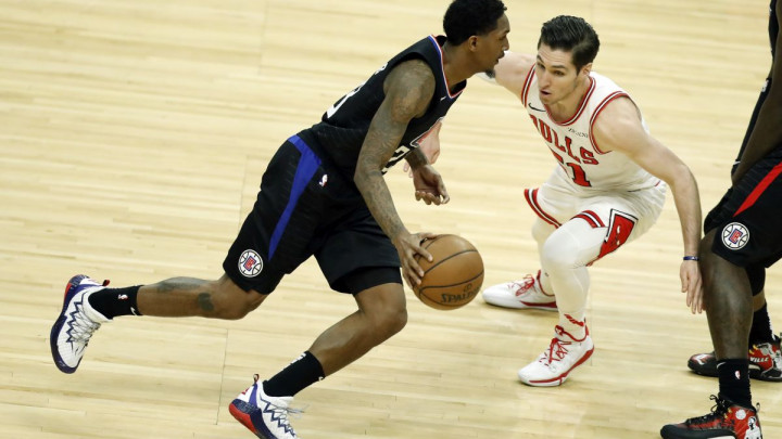 Lou Williams izdominirao protiv prvaka pa se počastio u svlačionici