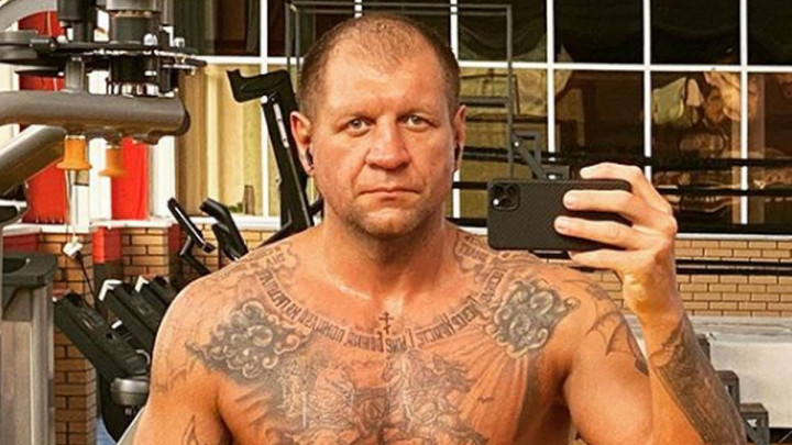 38-godišnja zvijer od 113 kg! Prepoznajete li brata velike legende?