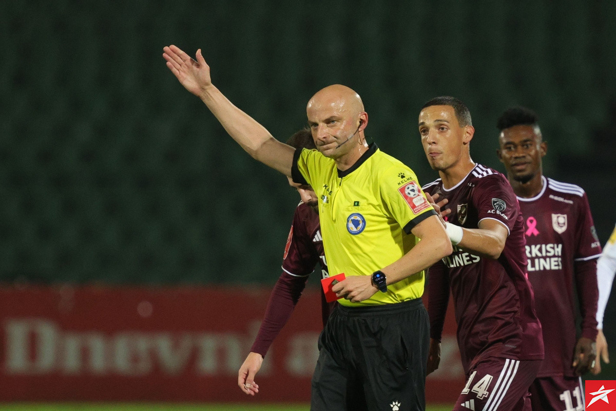 Kazlagić svirao penal, VAR se nije oglasio, na klupi Sarajeva sve ispratili osmijesima