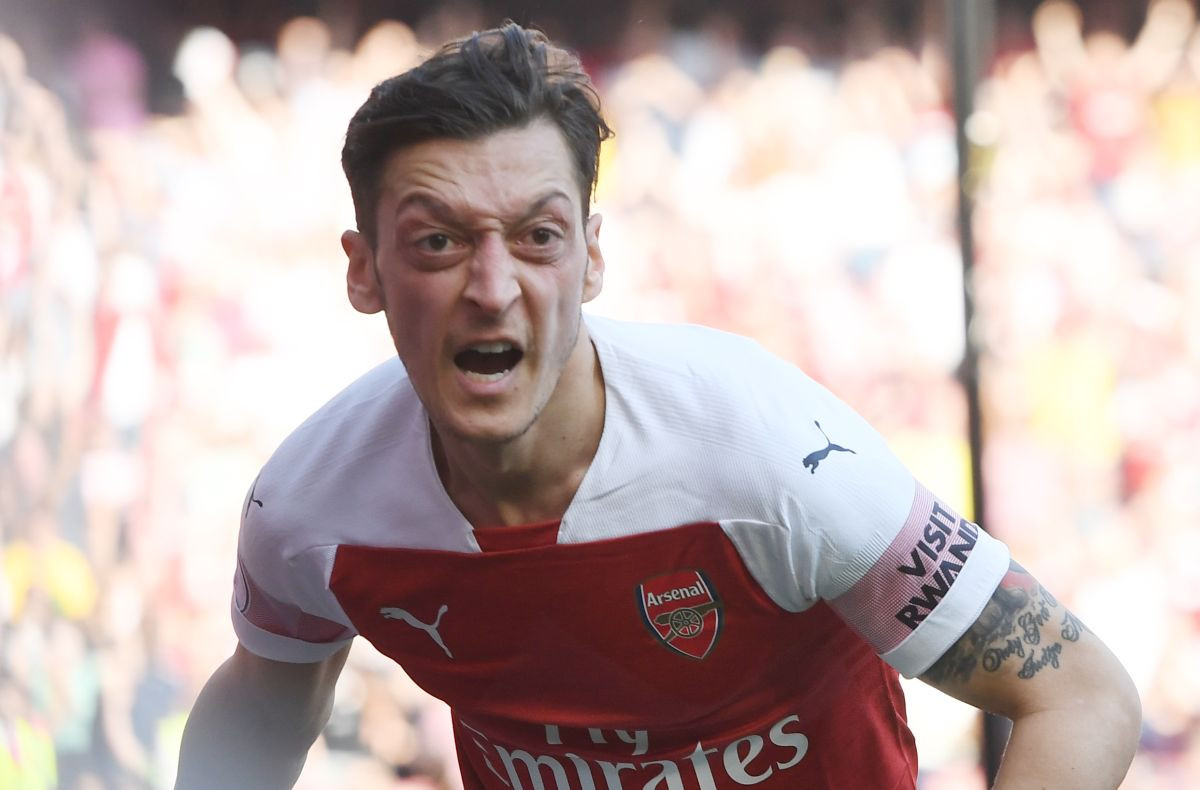Čak je i očajni Alexis Sanchez uspio nadmašiti Mesuta Özila