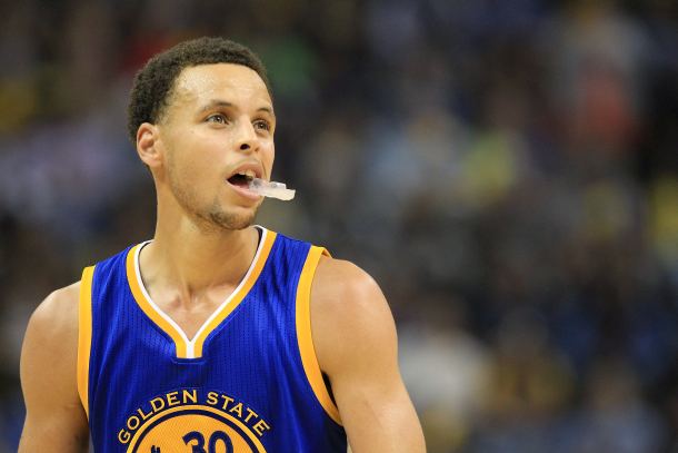 Curry vodio Golden State do pobjede nad Memphisom