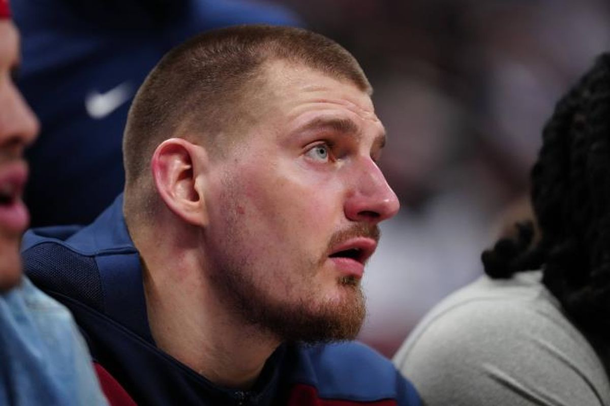 Jokić je imao posebnu poruku na majici prije početka play-offa Jokić je imao posebnu poruku na majici prije početka play-offa