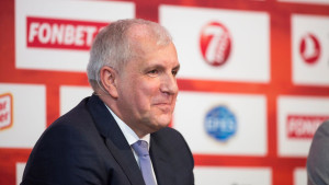 "Predivno, hvala lijepo", rekao je Obradović i odšetao nakon najčudnije pressice u životu