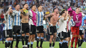 Argentinci pretjerali sa slavljem, predstavnici FIFA-e ušli u svlačionicu i počeli ih tjerati van
